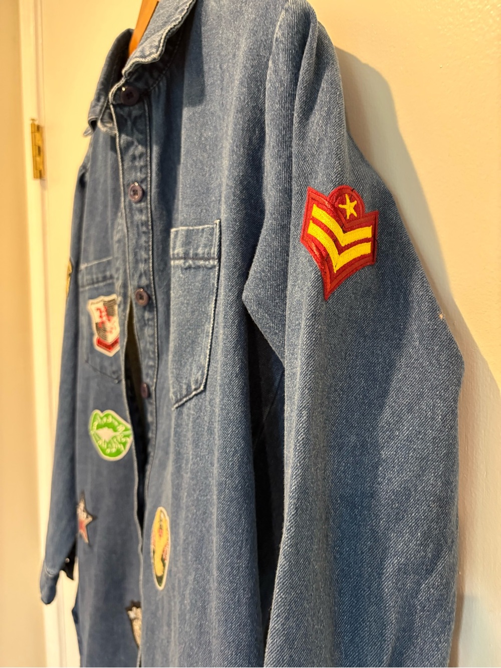 Retro Utility Denim Patch Button-Up Collar High-Low Festival Shacket - Boho - Picture 6 of 12